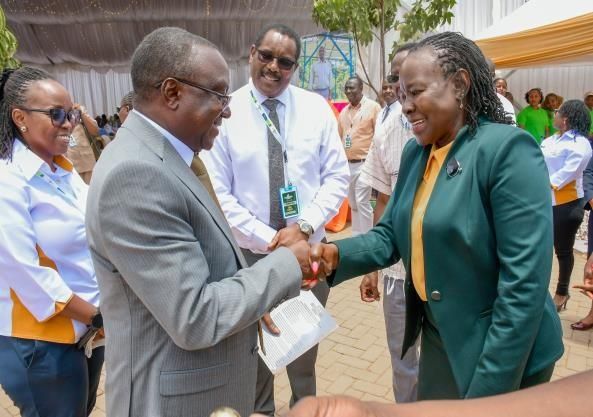 The PS, Technical Vocational Institutions, arriving at the Expo